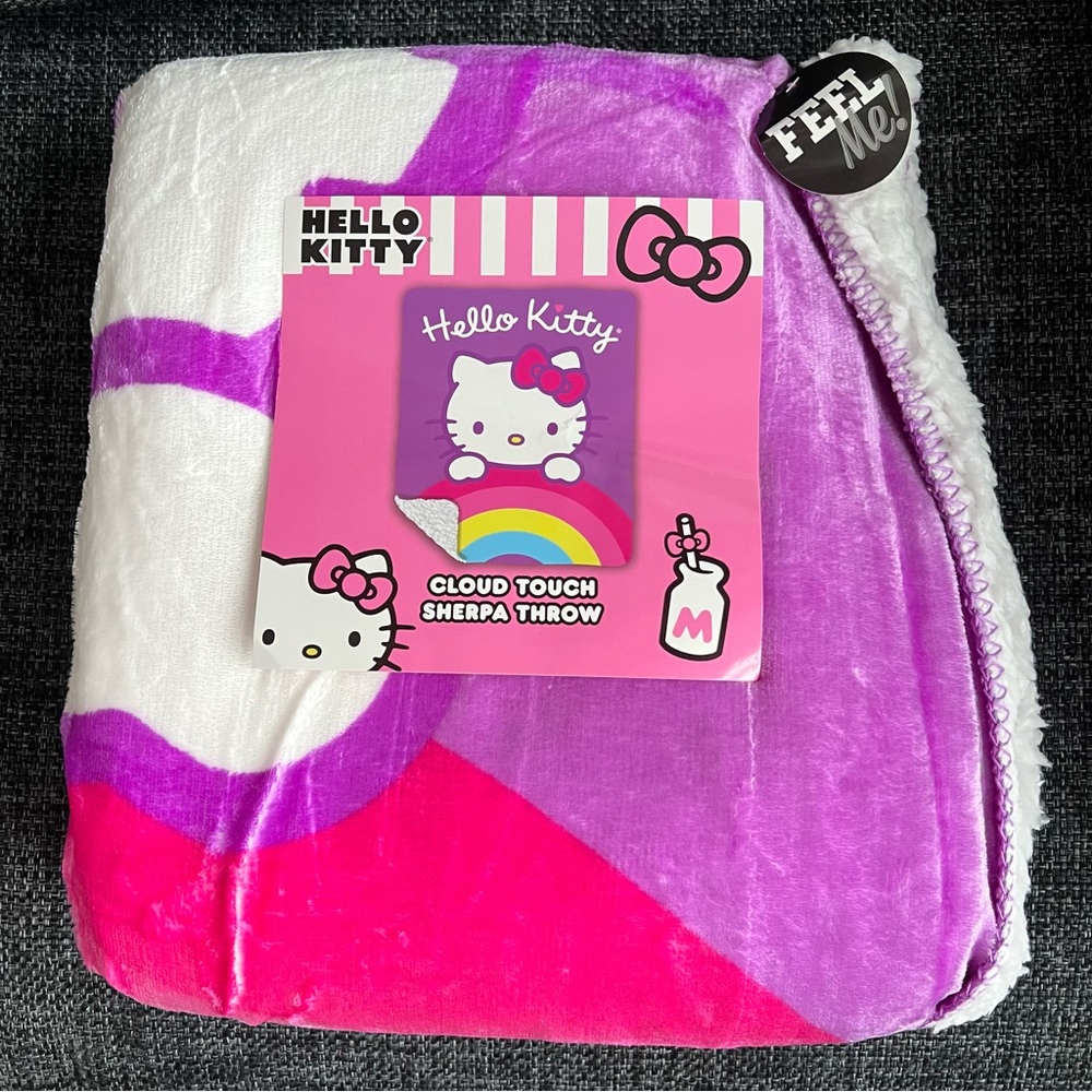 NWT Hello Kitty "Peekaboo Rainbow" Cloud Sherpa Throw Blanket, 50" x 60"